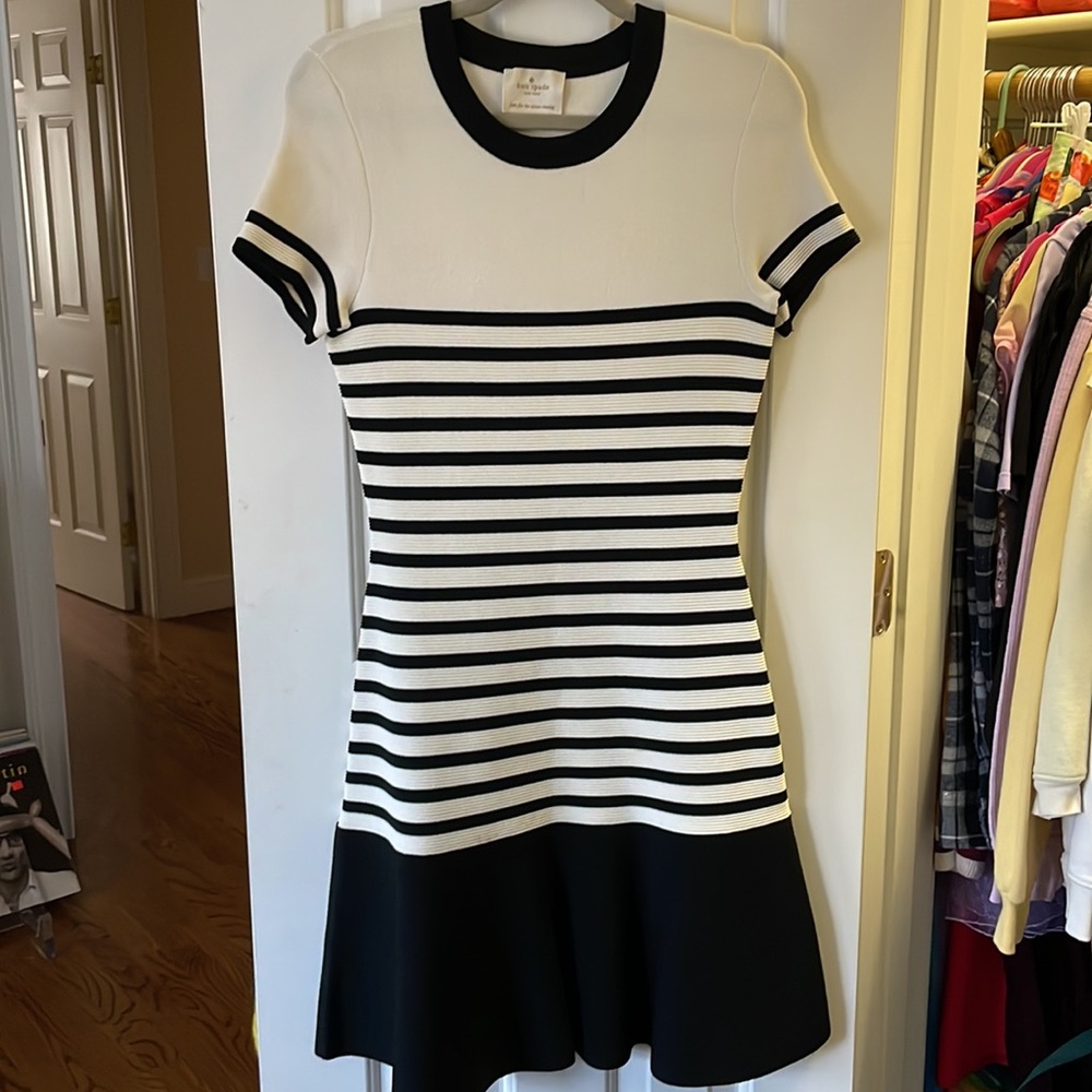 KATE SPADE NEW YORK Striped Scuba Dress Black and White Drop-Waist Size Small